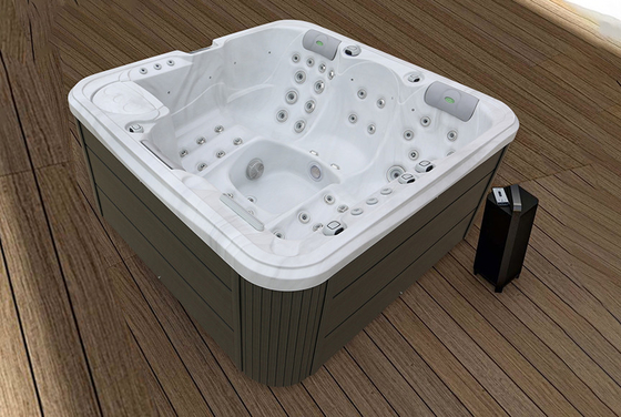 Nhà tắm spa ngoài trời màu trắng Acrylic Spa Balboa System 54 Tổng số máy bay phản lực