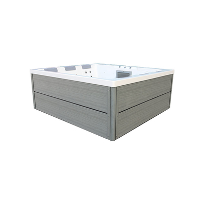 Bể bơi nước nóng với chức năng Jacuzzi