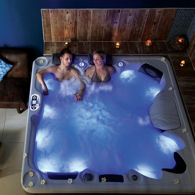 Bồn tắm nước nóng Spa ngoài trời Aristech Acrylic chất lượng cao của Mỹ cho 5 người